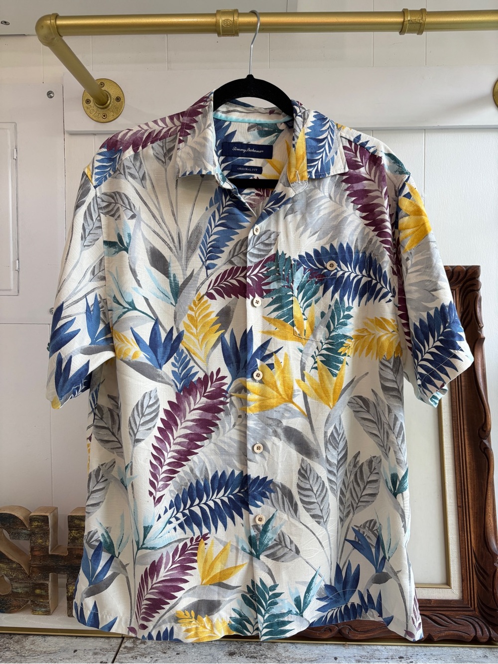 Tommy Bahama Men's Silk Blend Button Shirt Tropical Palm Leaf Short Sleeve Bold